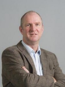 Portraitfoto J. Van Merrienboer