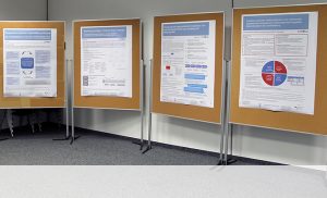 Postergalerie CURIOUS