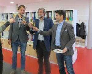 Vertragsunterzeichnung mit der Neunlindenschule