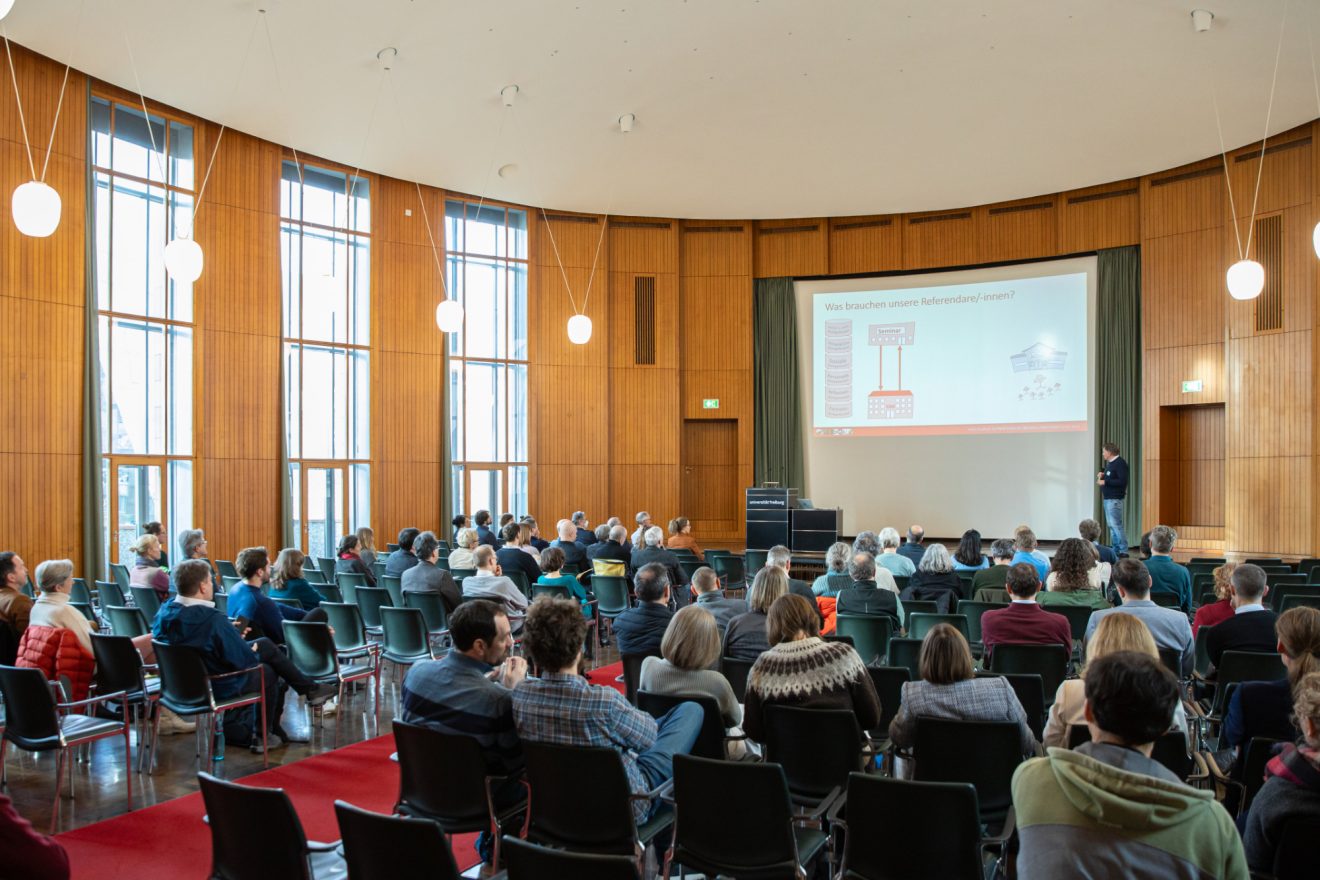 Bestens unterrichtet – Kohärenz in der gymnasialen Lehrkräftebildung