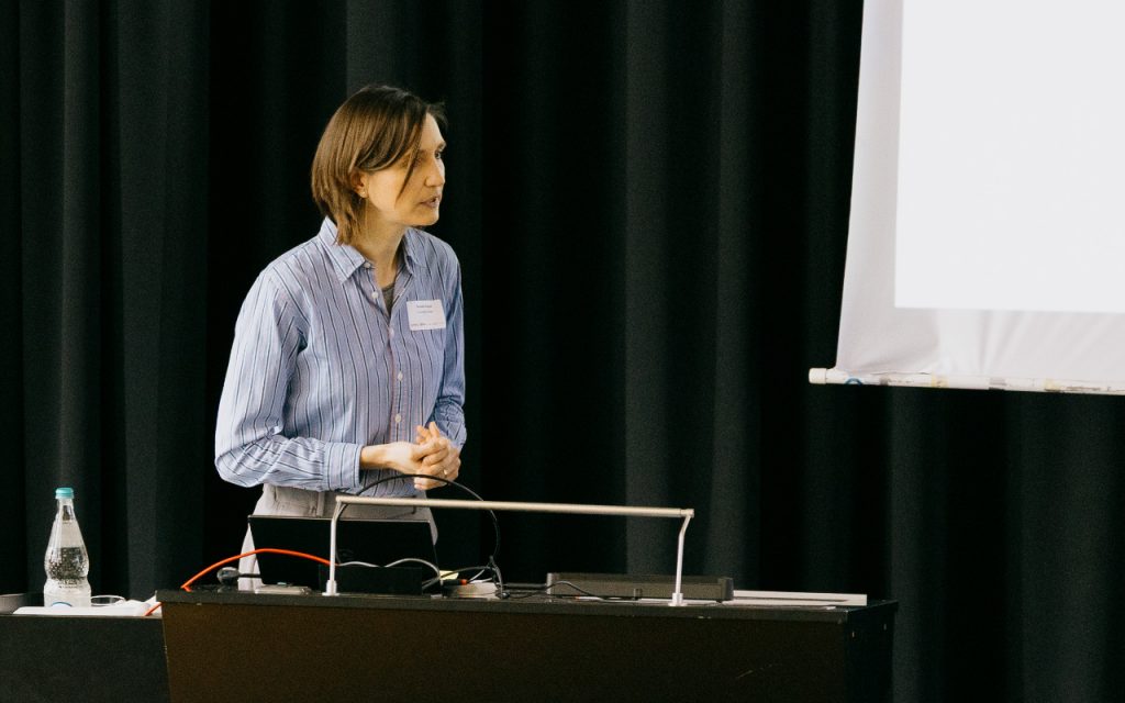 Daniela Rzejak hält die Keynote